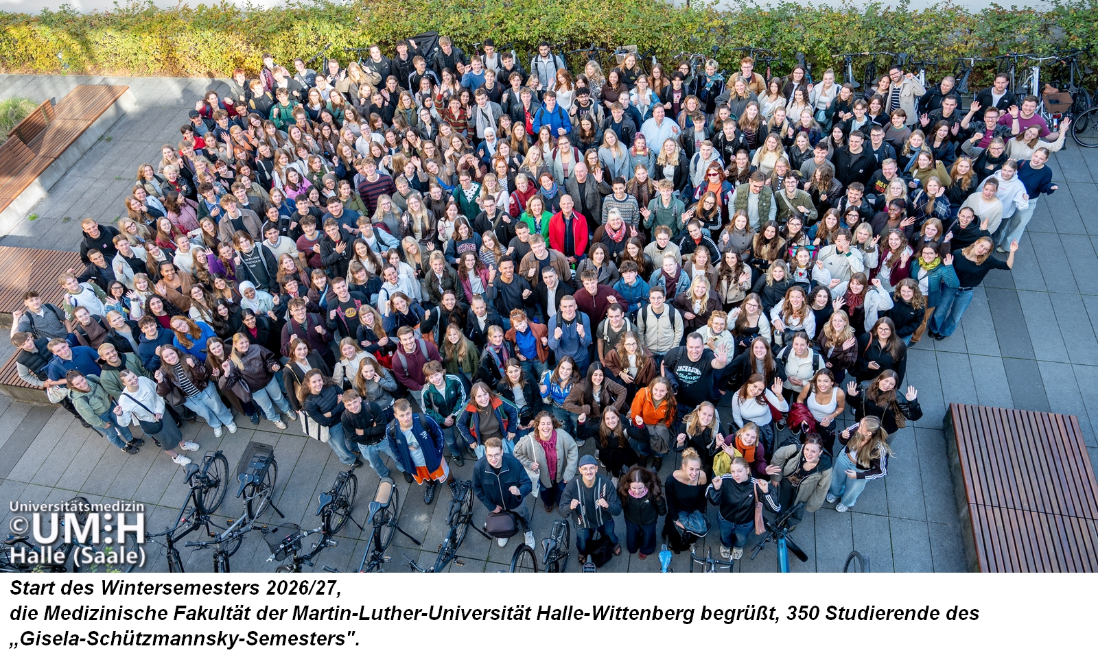 Universitätsmedizin Halle begrüßt über 350 Studierende des „Gisela-Schützmannsky-Semesters“